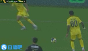 乌龙球！安吉洛打门费萨尔挡进自家球门，胜利第8分钟1-0领先